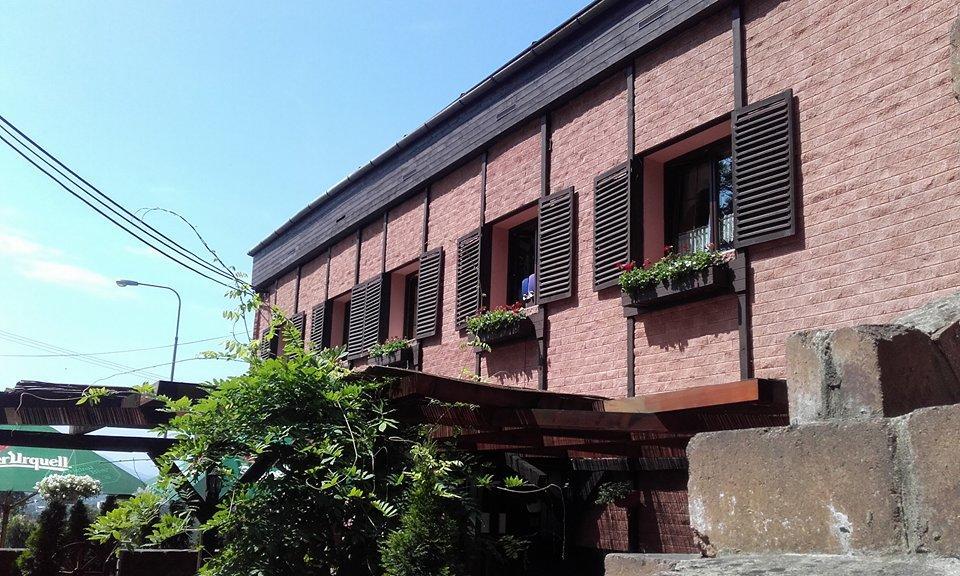 Penzion A Restaurace U Mamy Hotel Frydek-Mistek Ngoại thất bức ảnh
