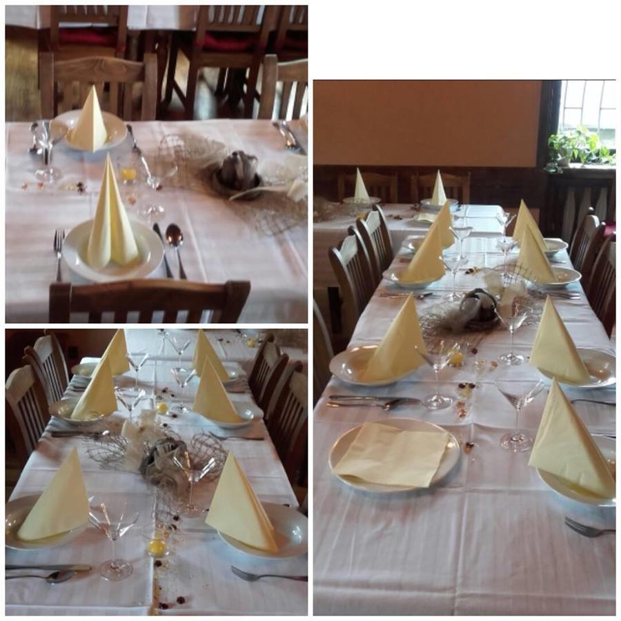Penzion A Restaurace U Mamy Hotel Frydek-Mistek Ngoại thất bức ảnh